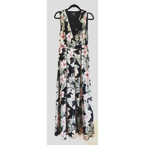 Lulu’s Woman's Sleeveless Floral Maxi Dress Size M Travel Vacay Boho Event - Picture 1 of 16